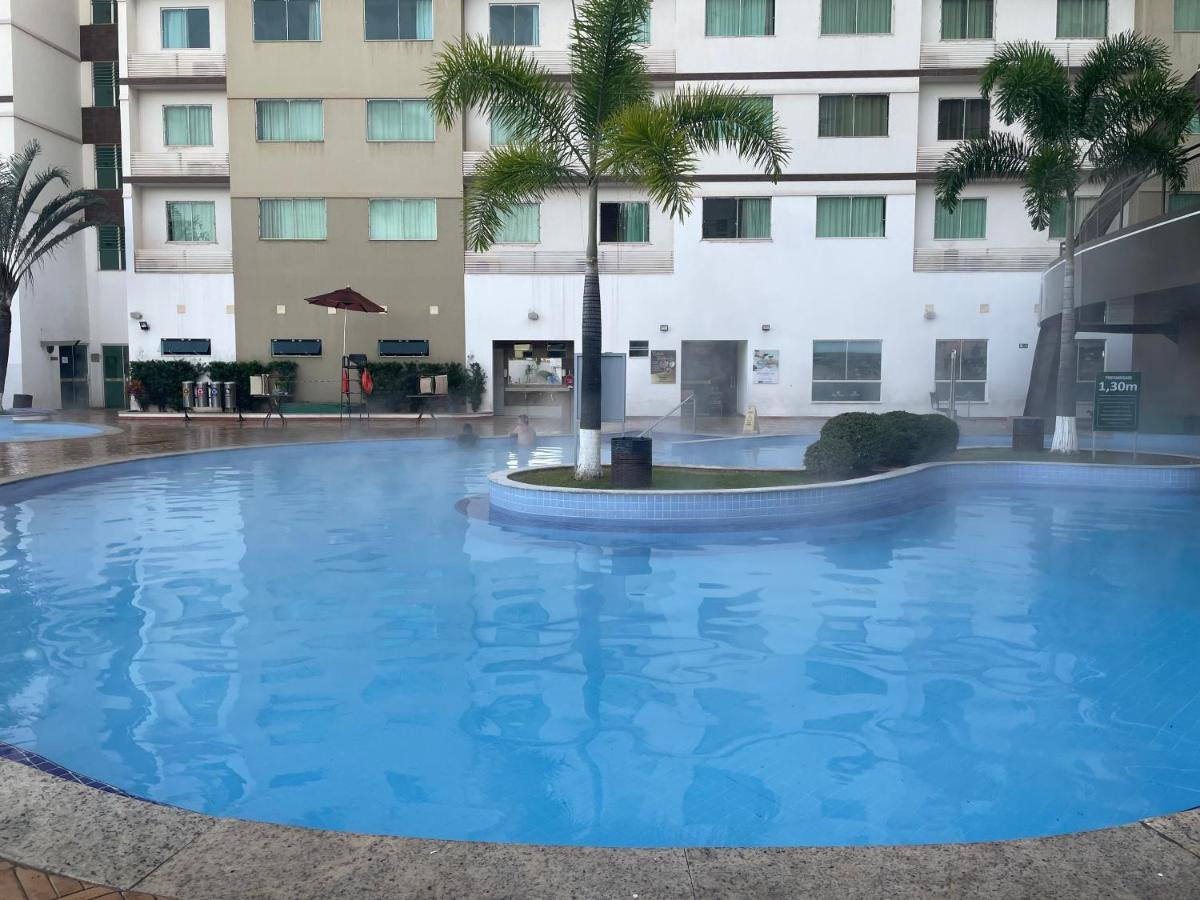 Apartamento Riviera Park Caldas Novas Kültér fotó